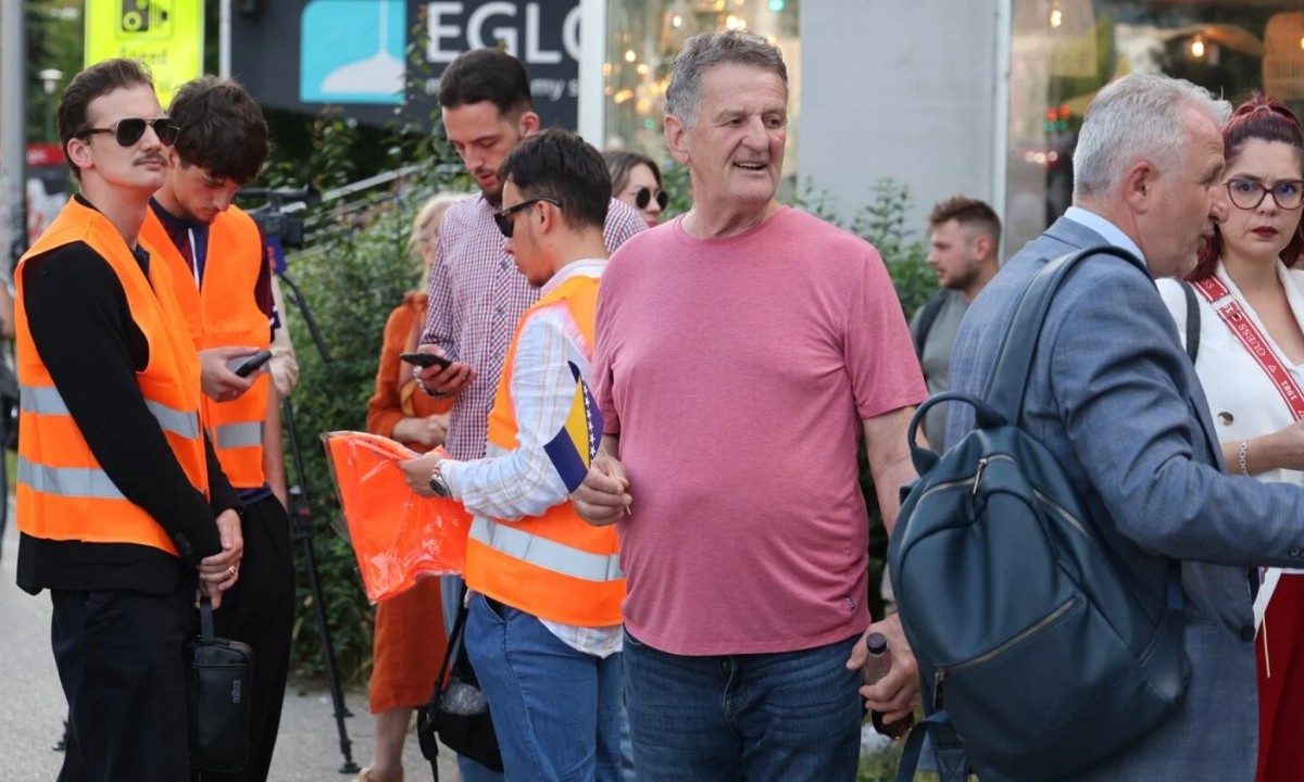 Protesti ispred OHR-a: Krug 99 traži da se zadrže ovlaštenja visokog predstavnika