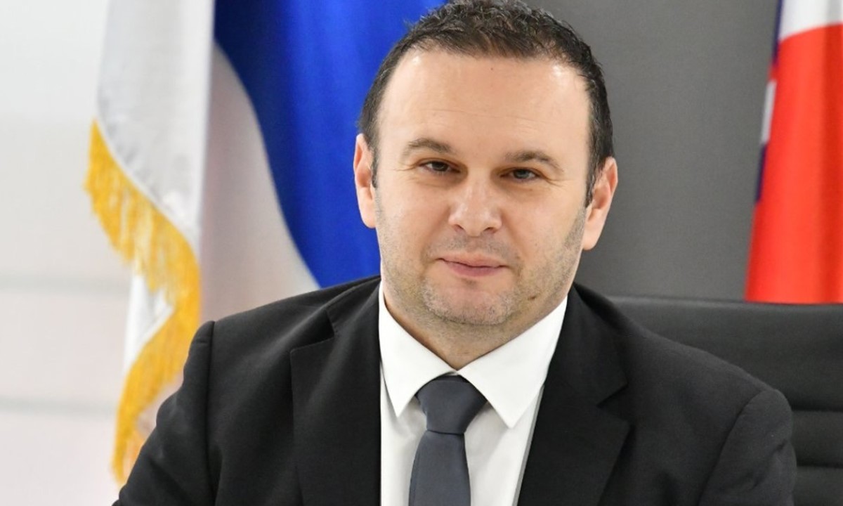 Ćosić zahvalan Vladi RS: Prepoznat značaj projekata u Istočnom Sarajevu