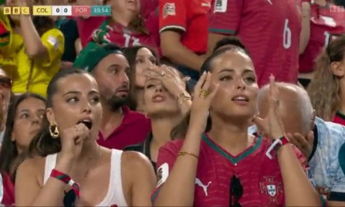 Bliznakinje sa tribina zaludjele internet: Navijačice Portugala postale hit FOTO