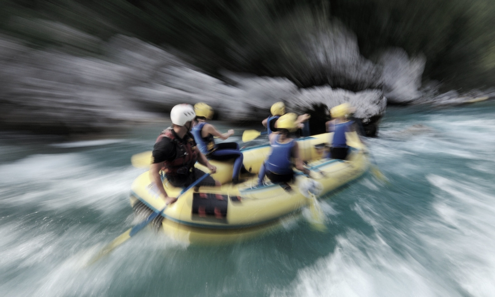 Tragedija na rijeci u BiH: Muškarac poginuo nakon prevrtanja rafting čamca