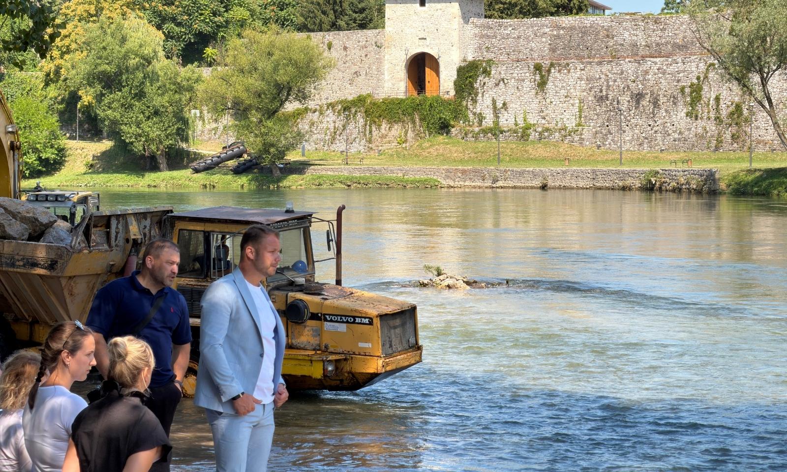 Stanivuković nije znao?! Savić Banjac odgovorila zašto je poskupila “Banjalučka riva” FOTO