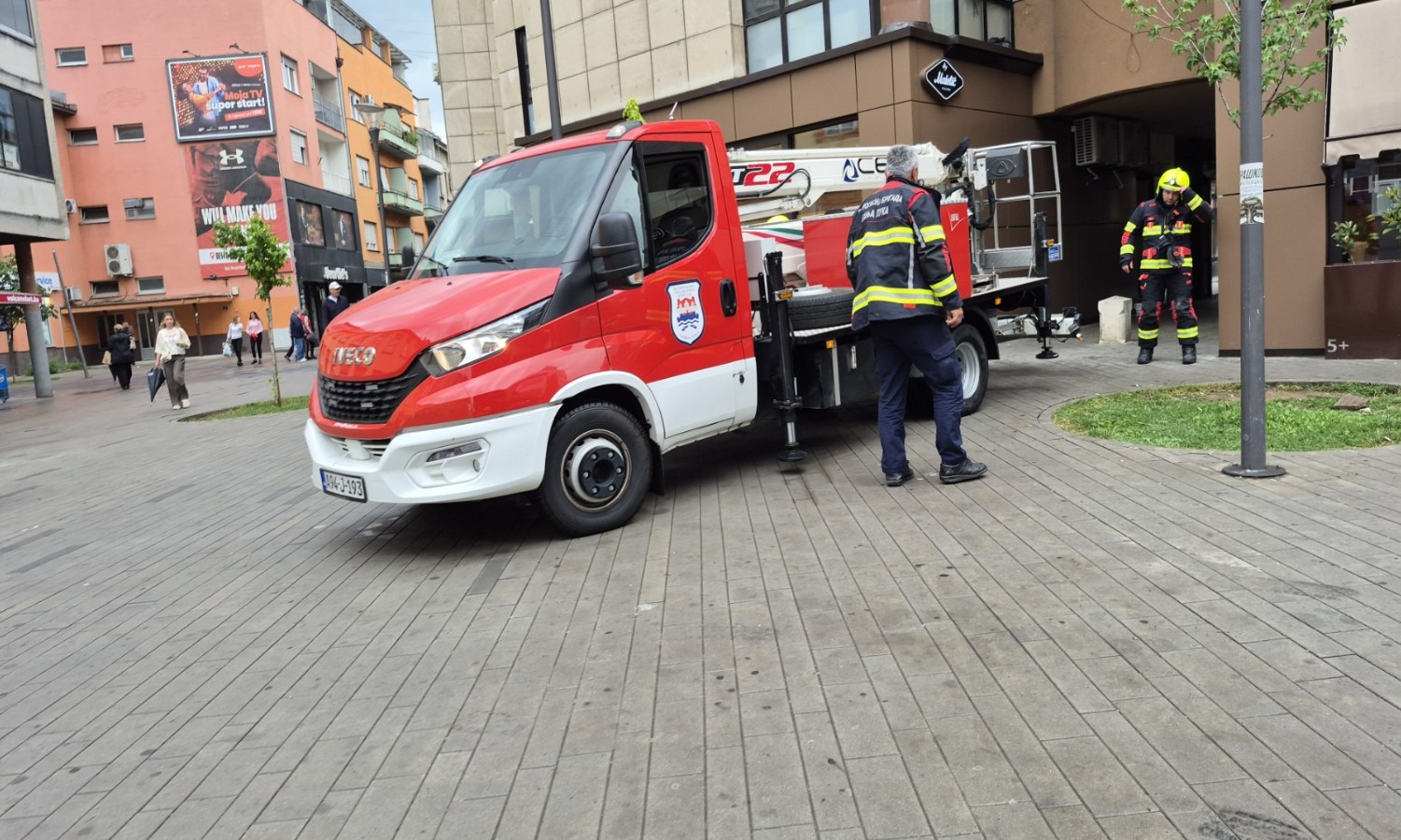 Malo panike u centru grada! Šta su vatrogasci radili u Jevrejskoj FOTO