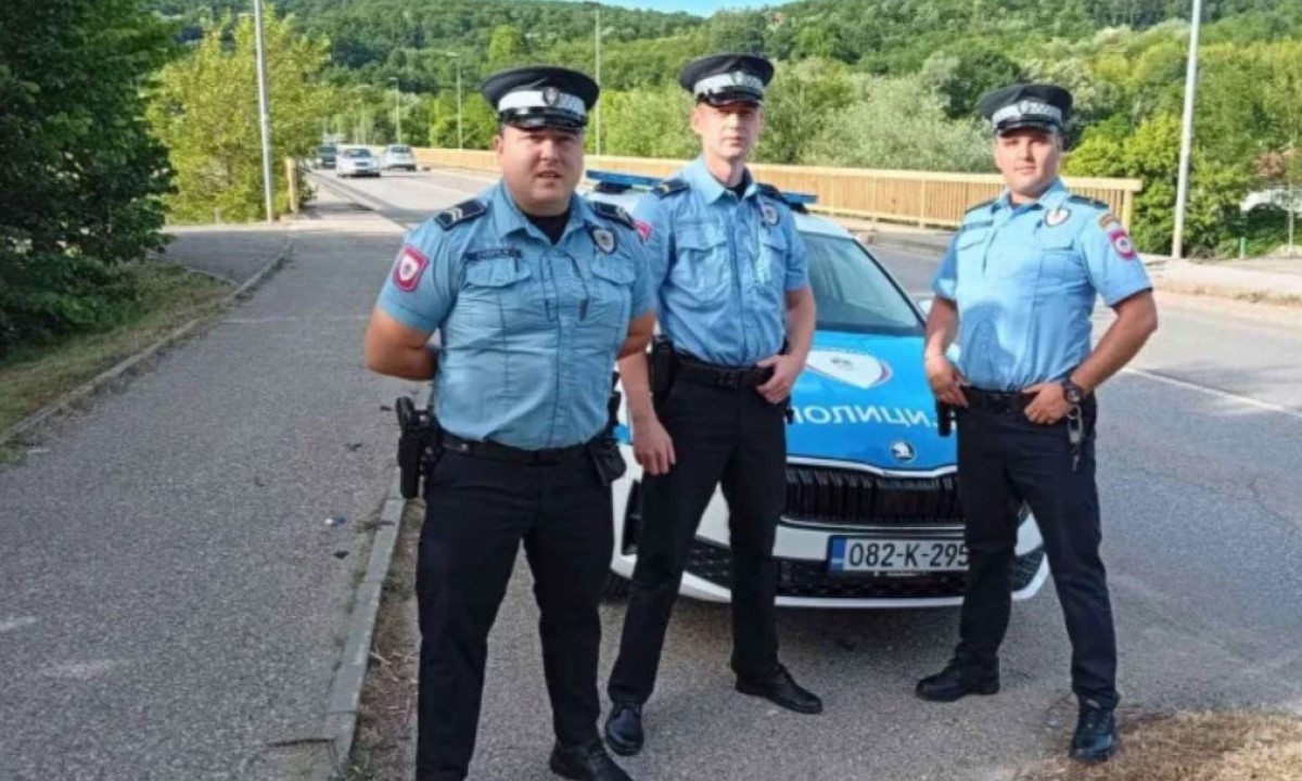 Hrabri policajci spriječili muškarca da skoči u Vrbas: Bilo nam je važno samo da stignemo na vrijeme
