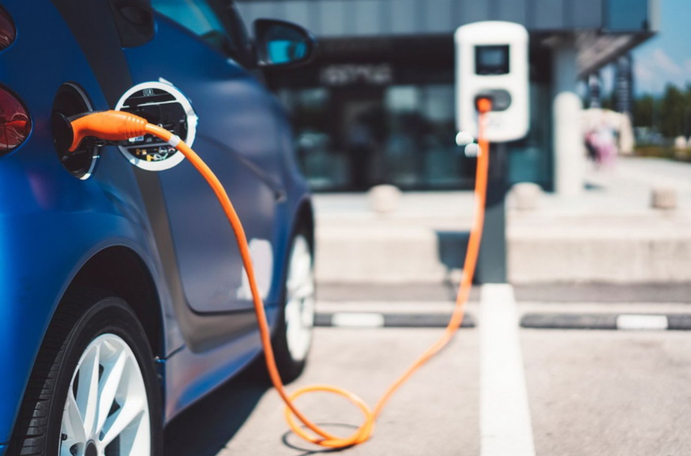 Prvi put u istoriji: Električni automobili prestigli benzince u Evropi