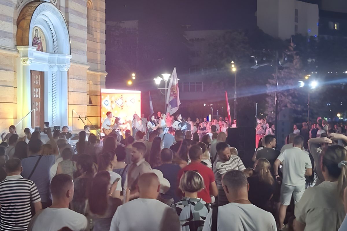 Vidovdanski sabor okupio brojne građane u porti Hrama Hrista Spasitelja u Banjaluci