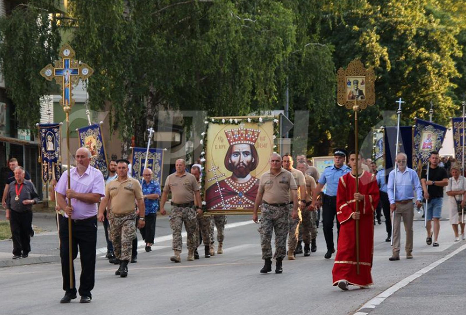 Doboj dostojanstveno obilježio Vidovdan: Litija prošla ulicama grada