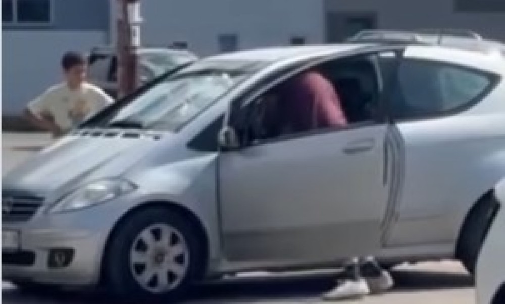 Muškarac (50) uvukao dječaka u auto pa ga pretukao: Svemu prethodila svađa zbog sličica FOT