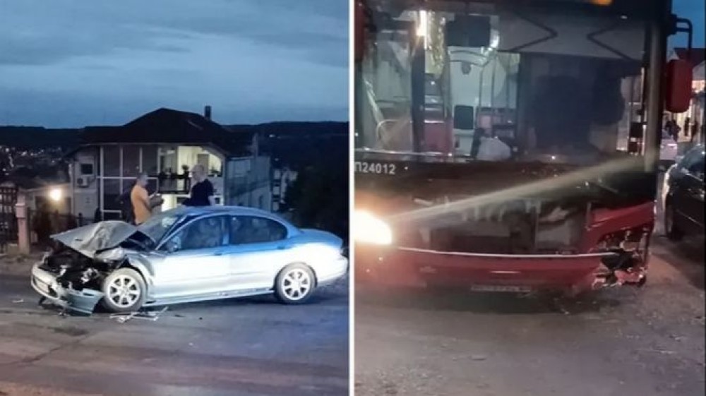 Težak sudar autobusa i automobila: Povrijeđeno dijete, vozilo potpuno uništeno