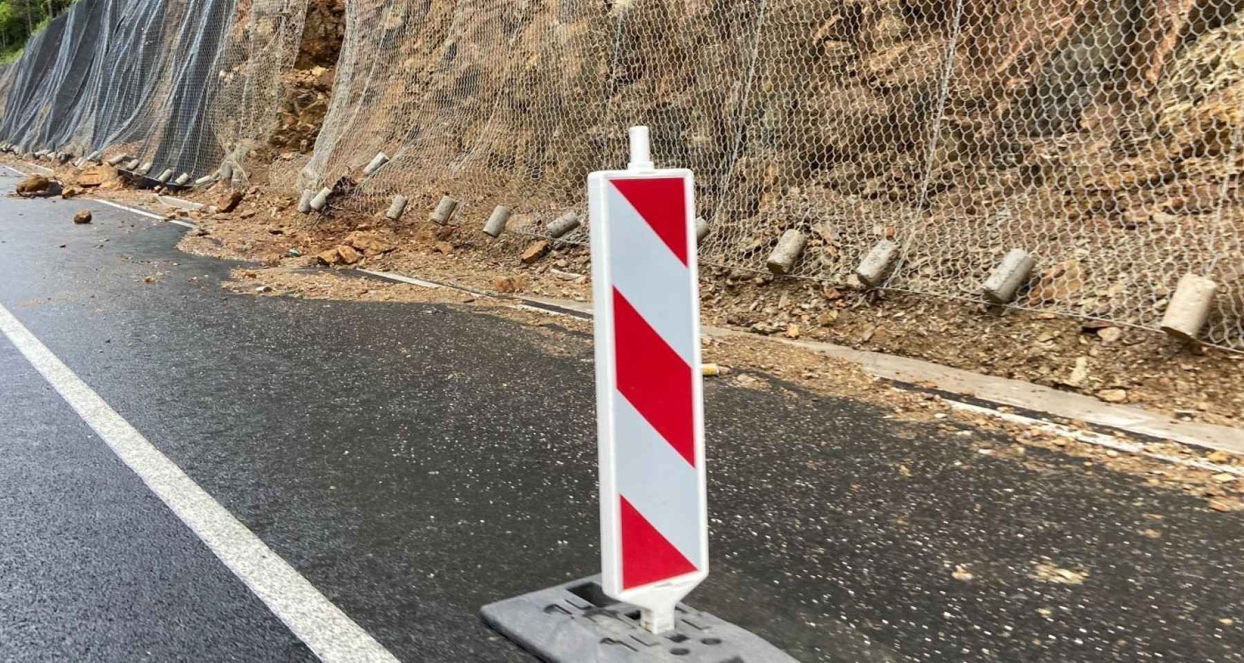 Vozači, budite oprezni: Odroni, magla i brojni radovi na putevima