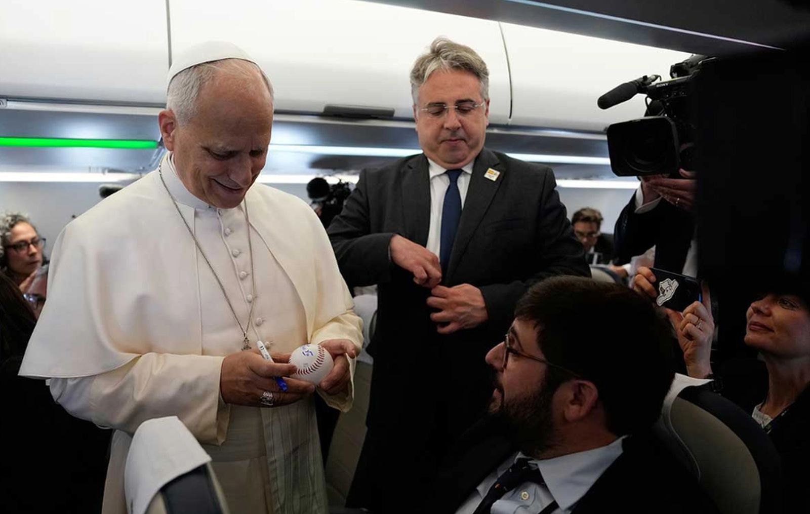 Papa pozvao Evropu da se ne ujedinjuje u vojni blok