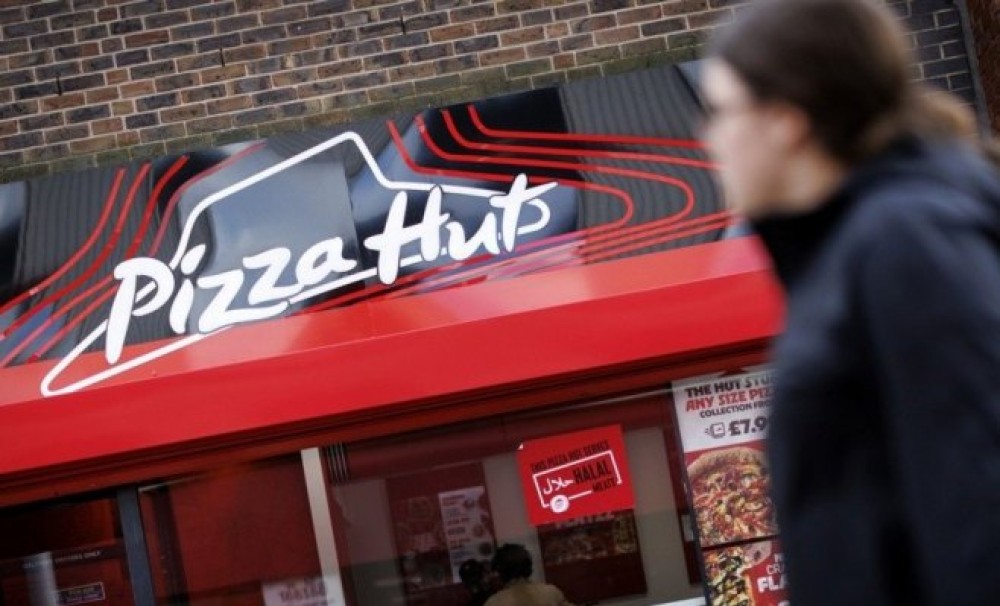 Američka kompanija saopštila: Prodaje se lanac restorana Pica Hat za 2.7 milijardi dolara