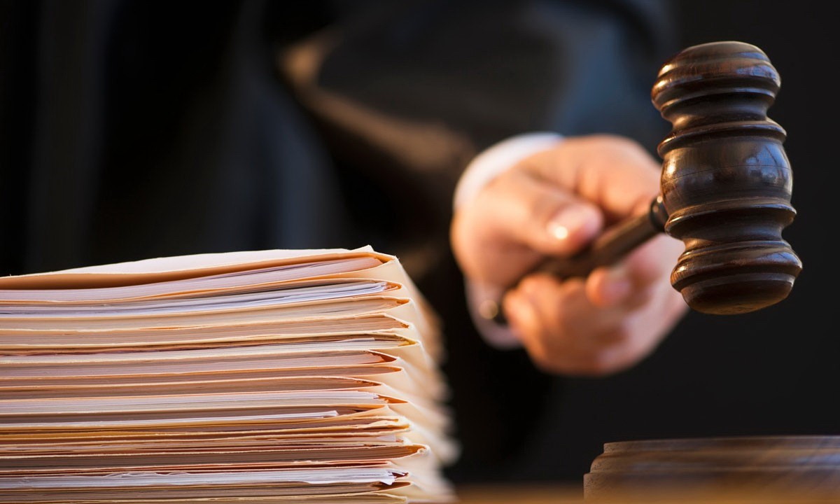 Godinu dana zatvora bivšem ministru: Iskoristio položaj, pa otvarao apoteke