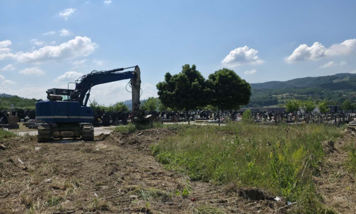 Gradsko groblje u Vrbanji se širi: Formiraju se nove parcele i pristupne staze