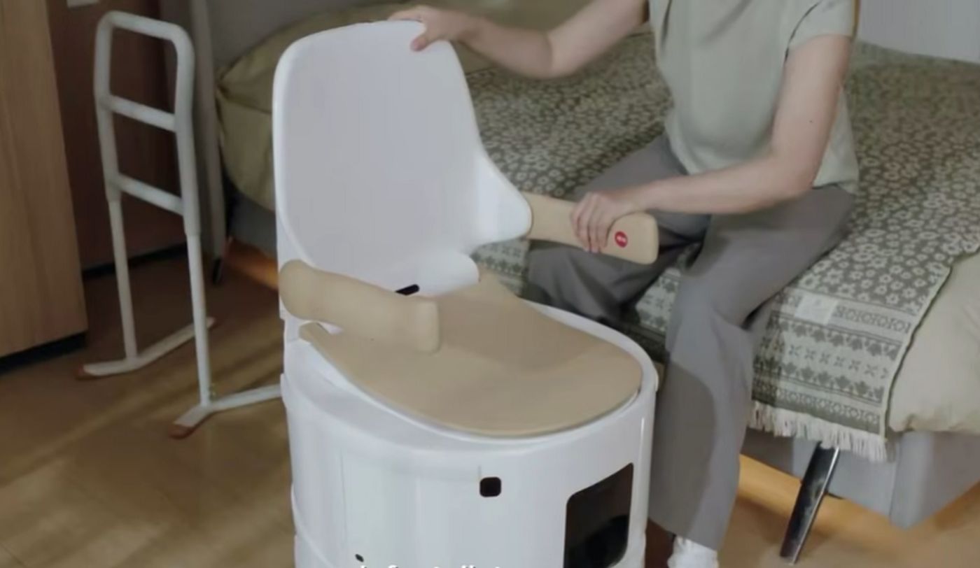 Toalet budućnosti: Robot WC šolja dolazi do korisnika kada zatreba VIDEO