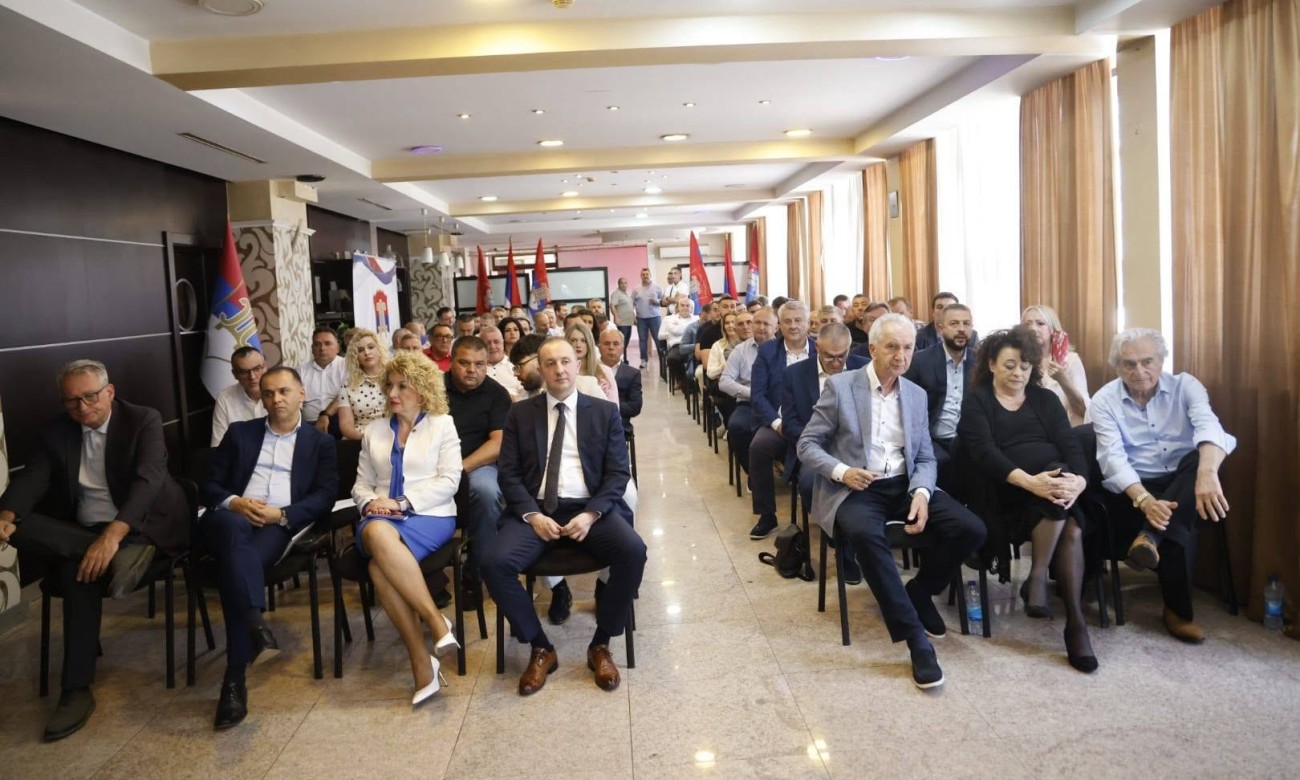 Glavni odbor odlučuje: Predsjedništvo SDS-a podržalo priključenje PSS-a i Stanivukovića FOTO