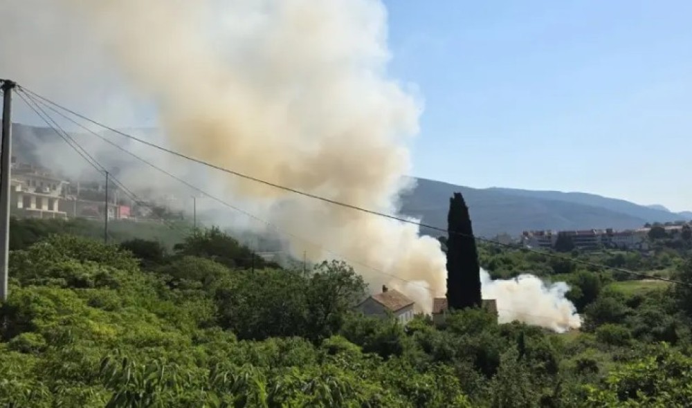 Gust dim uznemirio Trebinjce: Vatrogasci uputili apel građanima VIDEO