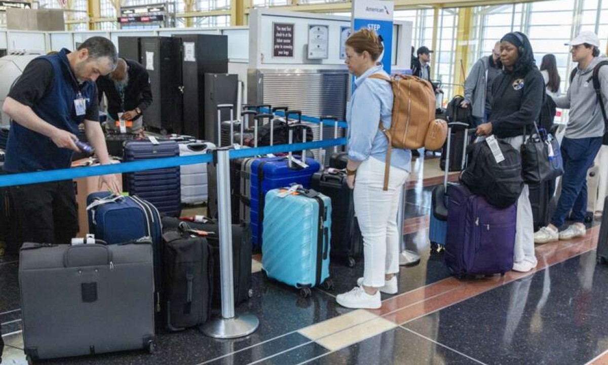 Haos na evropskim aerodromima: Zbog novog sistema kontrole putnici masovno propuštaju letove