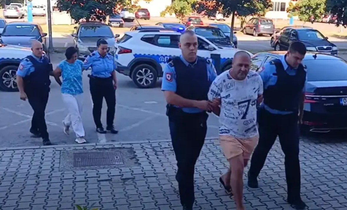 Sprovedeni u tužilaštvo: Ovo su osumnjičeni za držanje žene i djeteta zatočenim u stanu VIDEO