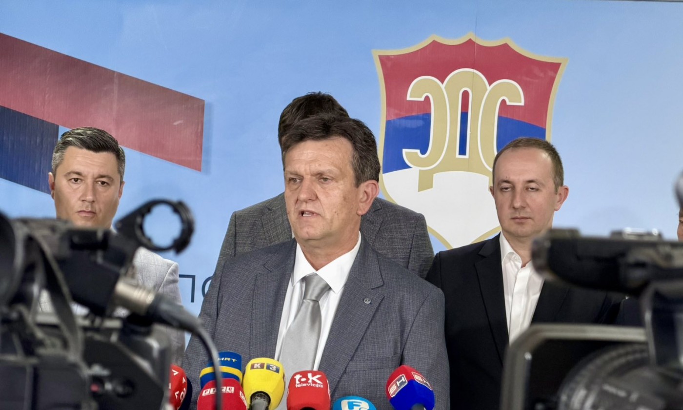 SDS o zaduženju i raciji na Palama: Tražimo odgovore nadležnih FOTO