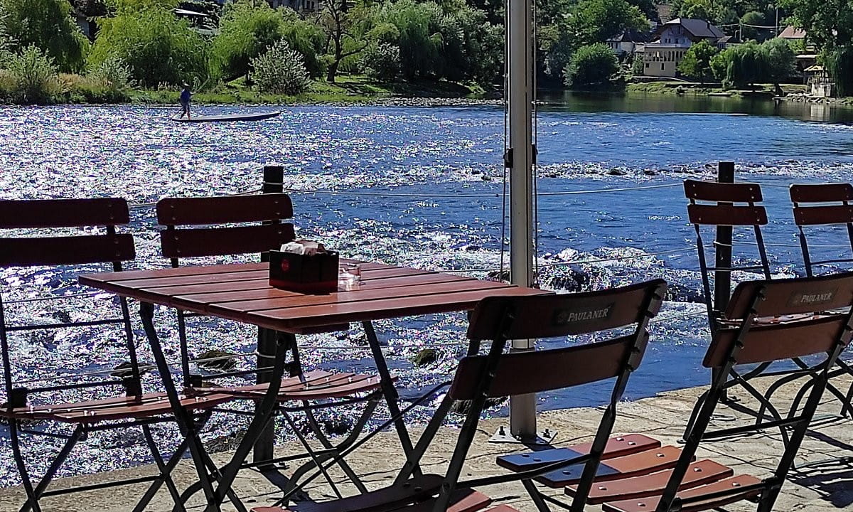 Nedjelja u stanu na plus 40? Ovo su bašte uz Vrbas u koje možete pobjeći FOTO