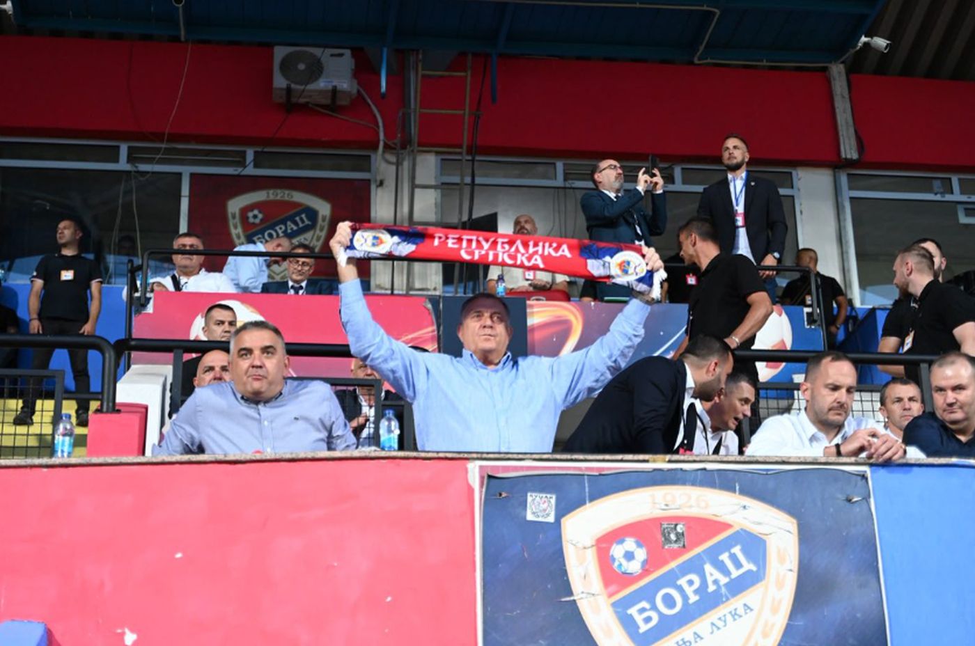 Dodik: Fudbaleri Borca pokazali karakter, želju i borbu dostojnu grba koji nose