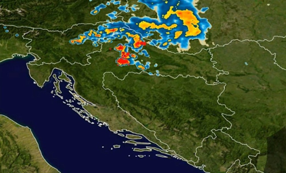 Snažno nevrijeme protutnjalo kroz komšiluk: Trampolinu nosilo kao pero VIDEO, FOTO