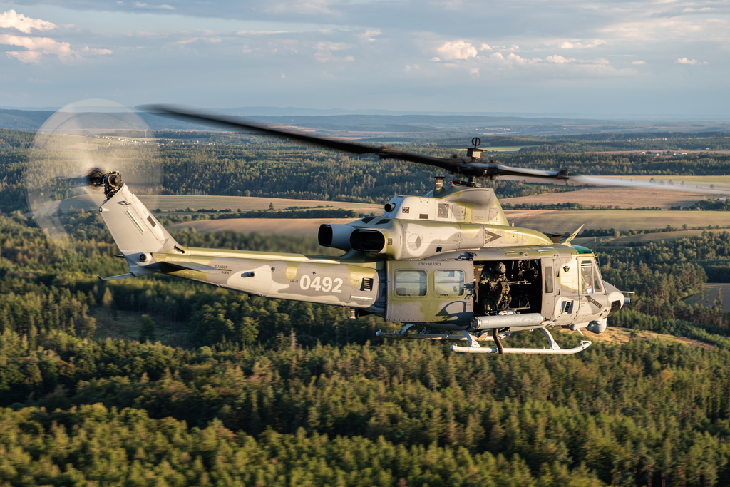 Nesreća u vojnoj bazi: Srušio se vojni helikopter “Venom”