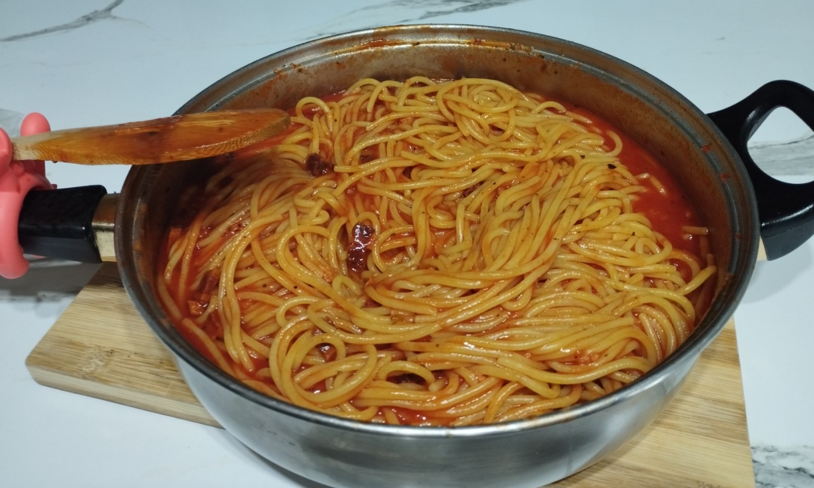 Italijanska pasta all'Amatriciana: Ljetnji ručak za 30 minuta koji će svi tražiti opet FOTO