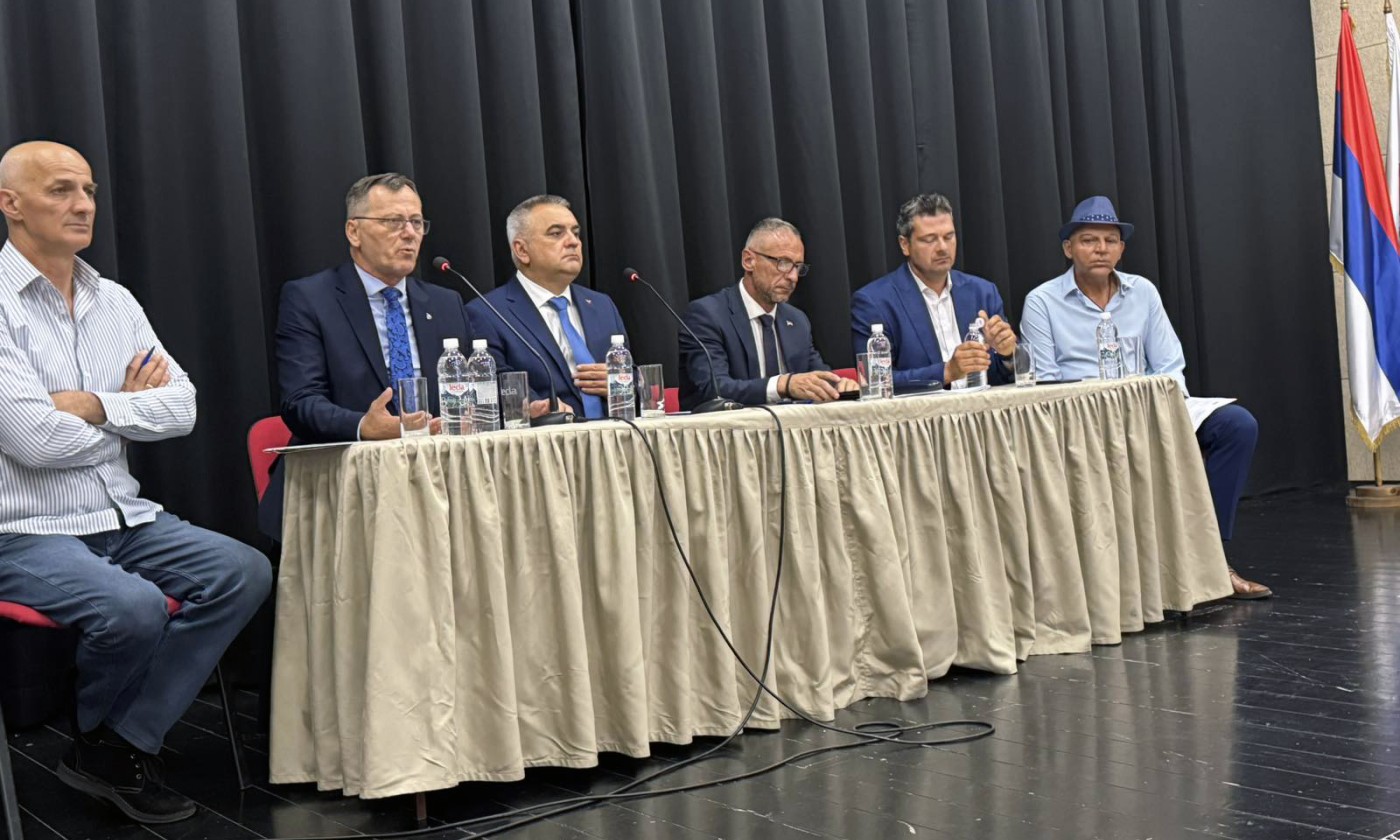 Minić istakao: Djeca poginulih boraca iz Nevesinja dobiće posao u RiTE Gacko
