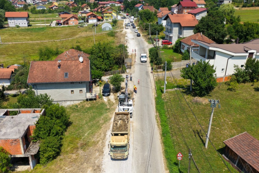 Stanivuković obišao radove u naselju Motike: Gradi se nova etapa saobraćajnice
