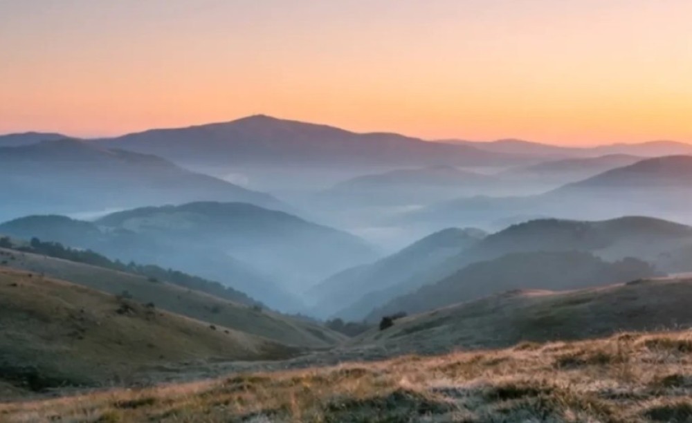 Zimske temperature usred ljeta: Na Bjelašnici oko nule i mraz – mnogi čak ložili vatru FOTO