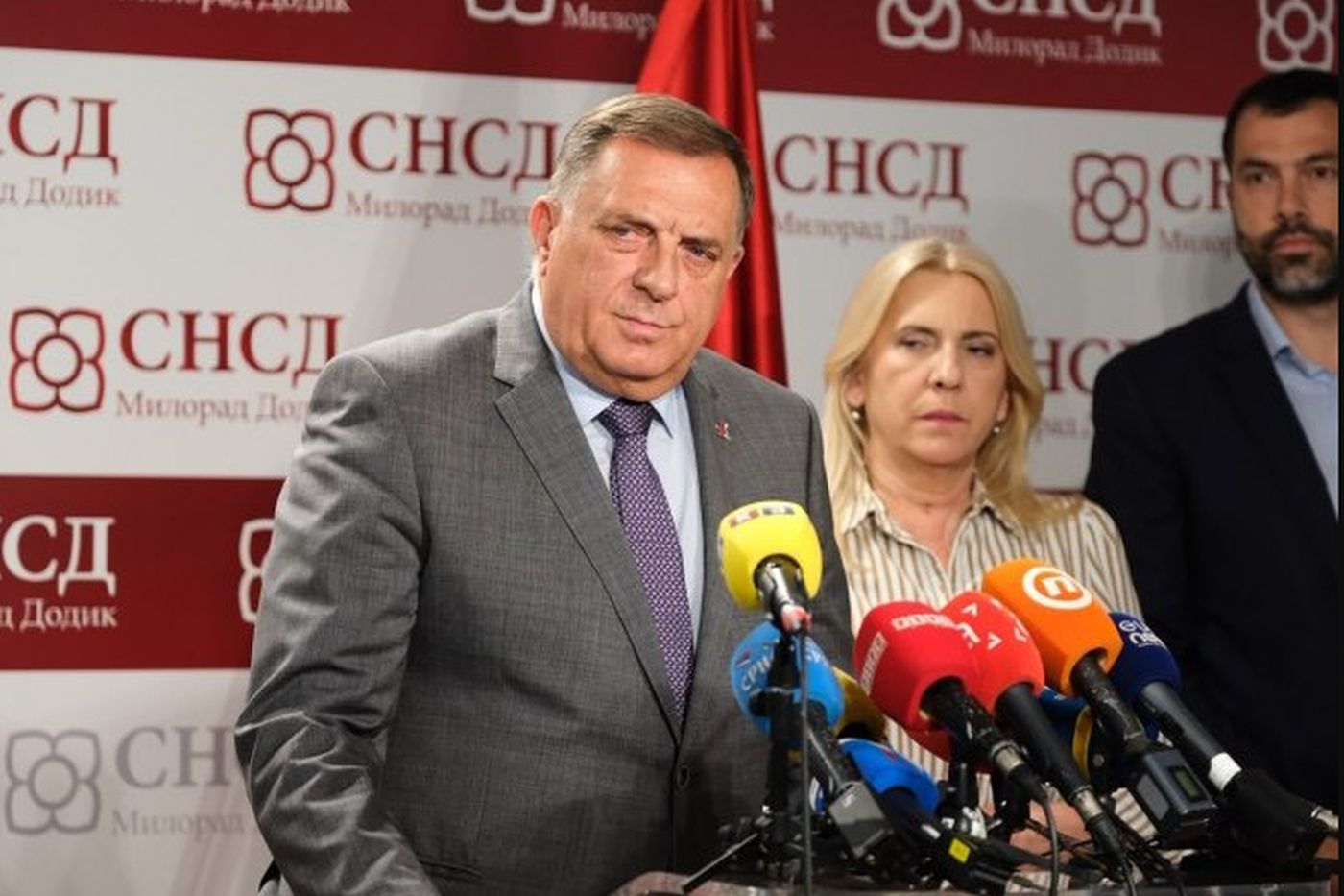Dodik: Sve odluke visokih predstavnika moraju biti odbačene i proglašene ništavnim