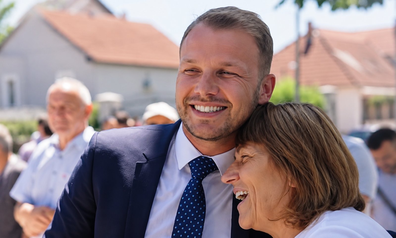 Šta je smiješno u Bratuncu? Savić zbog snimka prozvao Stanivukovića VIDEO