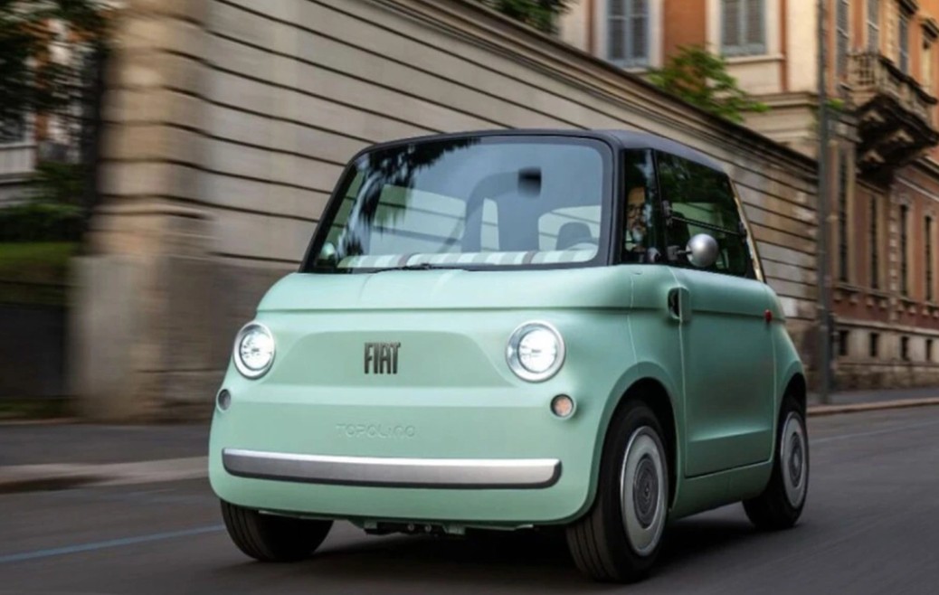Fiat stigao u Vatikan: Papa dobio novu električnu flotu