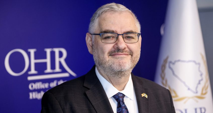 Krišok: Koristim sva ovlašćenja visokog predstavnika, uključujući i bonska, ali u BiH nema koristi od zavisnosti o OHR-u