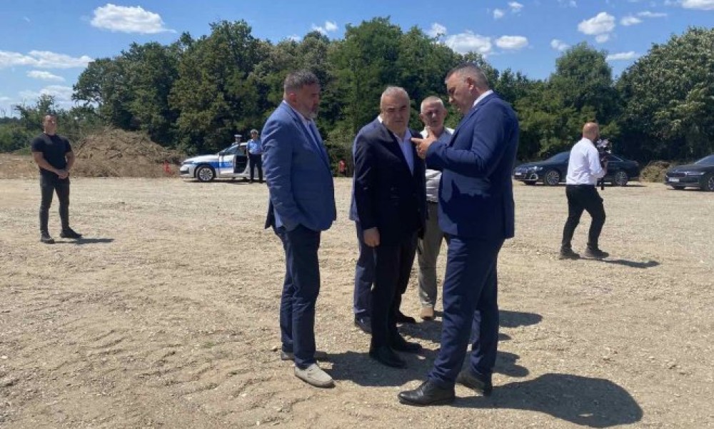 Minić u Velikoj Obarskoj: Nema stajanja kada je riječ o gradnji auto-puta pored Bijeljine