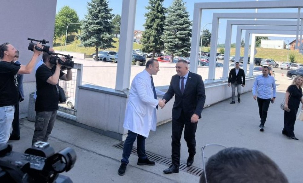 Premijer Minić u posjeti UKC Republike Srpske: U toku sastanak sa Šobotom