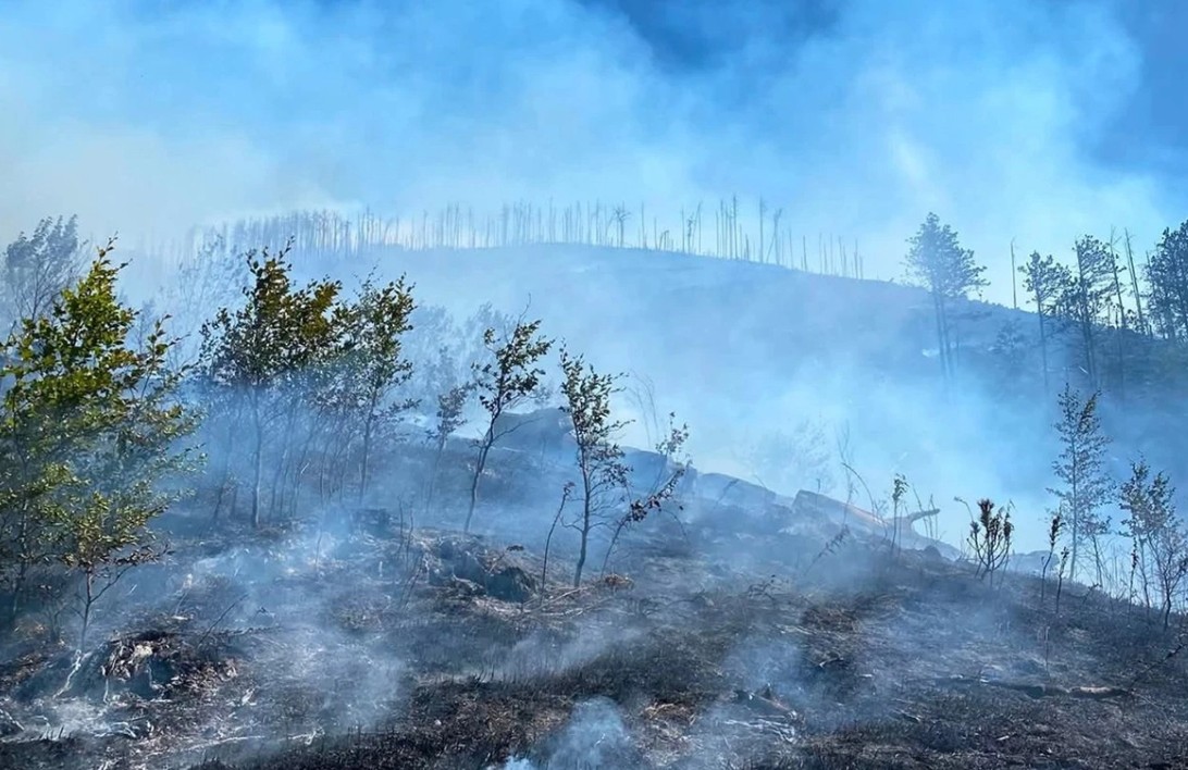 Teška situacija na Rujištu: Vatrogasci zbog mina ne mogu do vatrene linije
