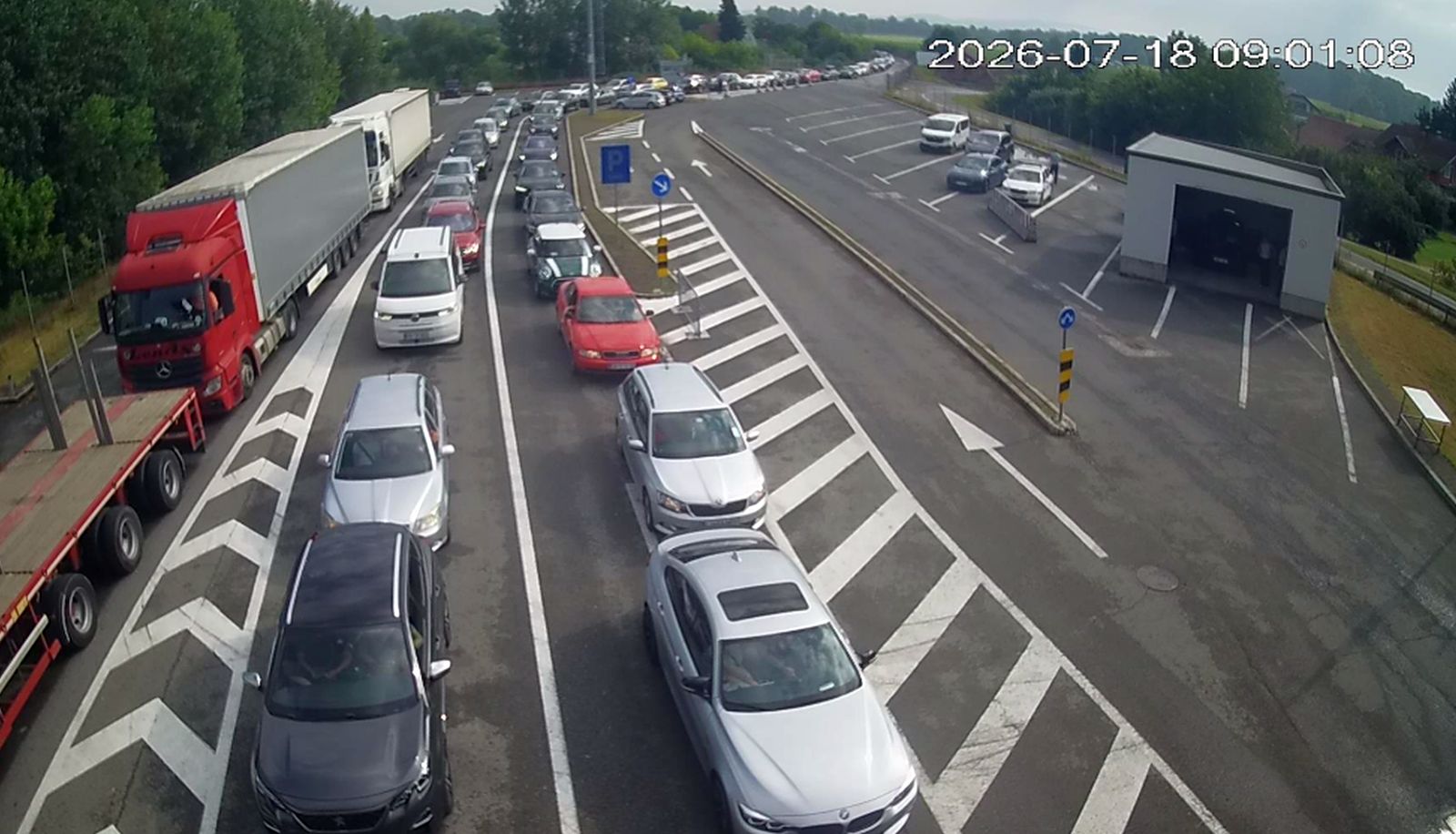 Danas pojačane gužve na putevima i granicama: Ovo su dionice na kojima treba biti posebno oprezan