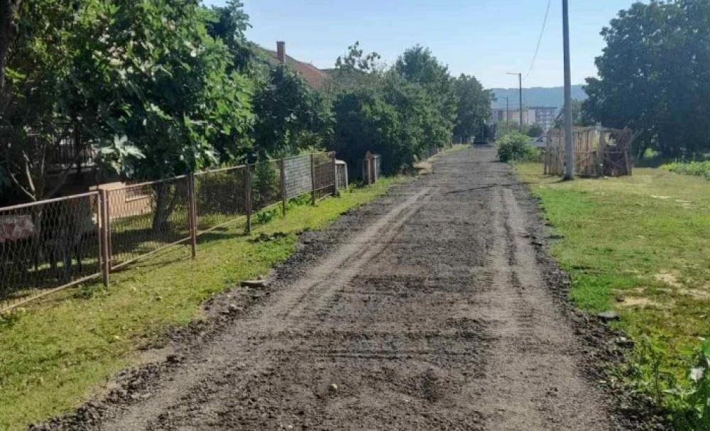 Problema preko glave: Mještani banjalučkog naselja umjesto čekanja zasukali rukave