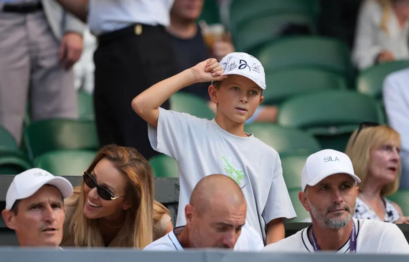 Dok je Novak ispisivao istoriju na Vimbldonu, Stefan je zabilježio porodični trenutak koji je osvojio mreže FOTO