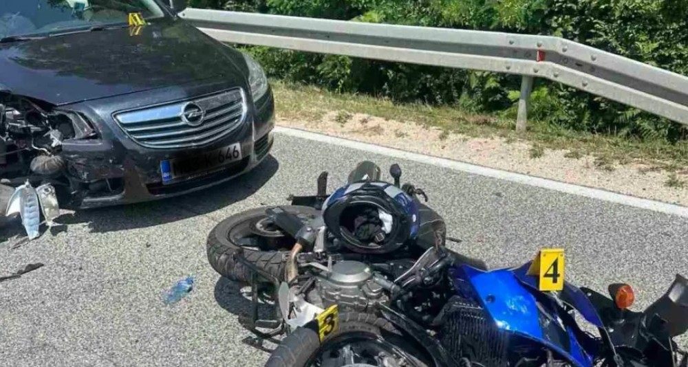 Sudar automobila i motora na putu Čađavica – Ribnik: Ima povrijeđenih, uviđaj u toku