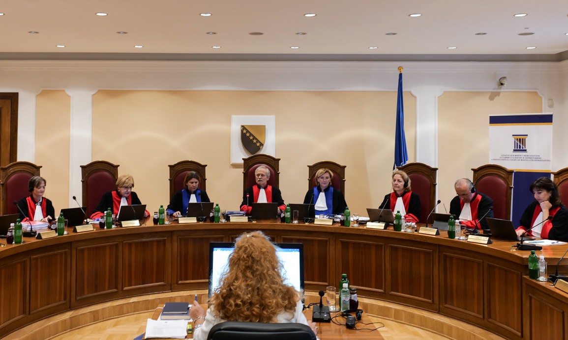 Ustavni sud BiH odbio zahtjev poslanika iz RS: Nepoštovanje odluka visokog predstavnika ostaje krivično djelo