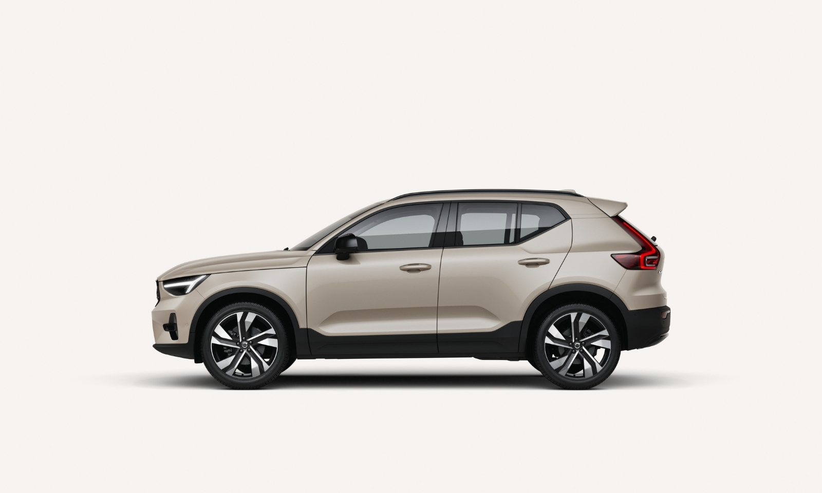 Volvo XC40 se povlači sa tržišta Srbije: Postoji rizik od požara baterije