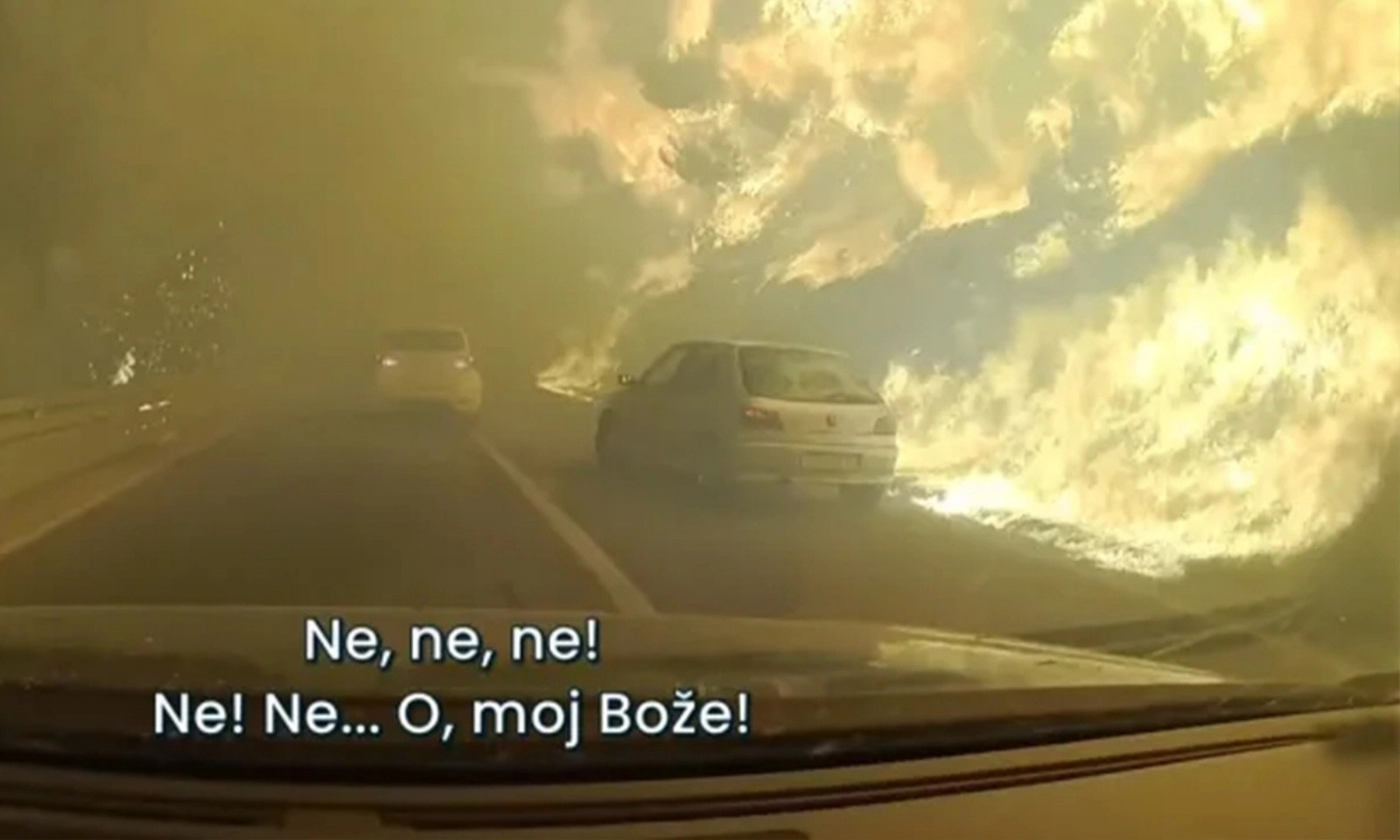 Porodica s djetetom bježala pred požarom kod Omiša: Automobil počeo da gori VIDEO
