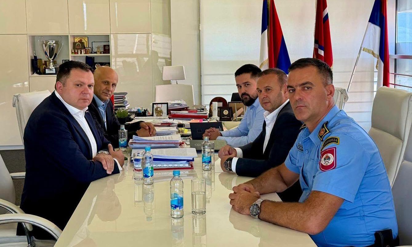 Ćosić nakon sastanka sa Budimirom: Na ulicama Istočnog Sarajeva biće pojačano prisustvo policije