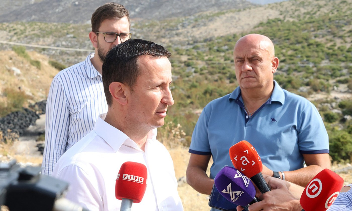 Ćurić o požarima: Situacija pogoršana, ali ljudi i objekti nisu ugroženi