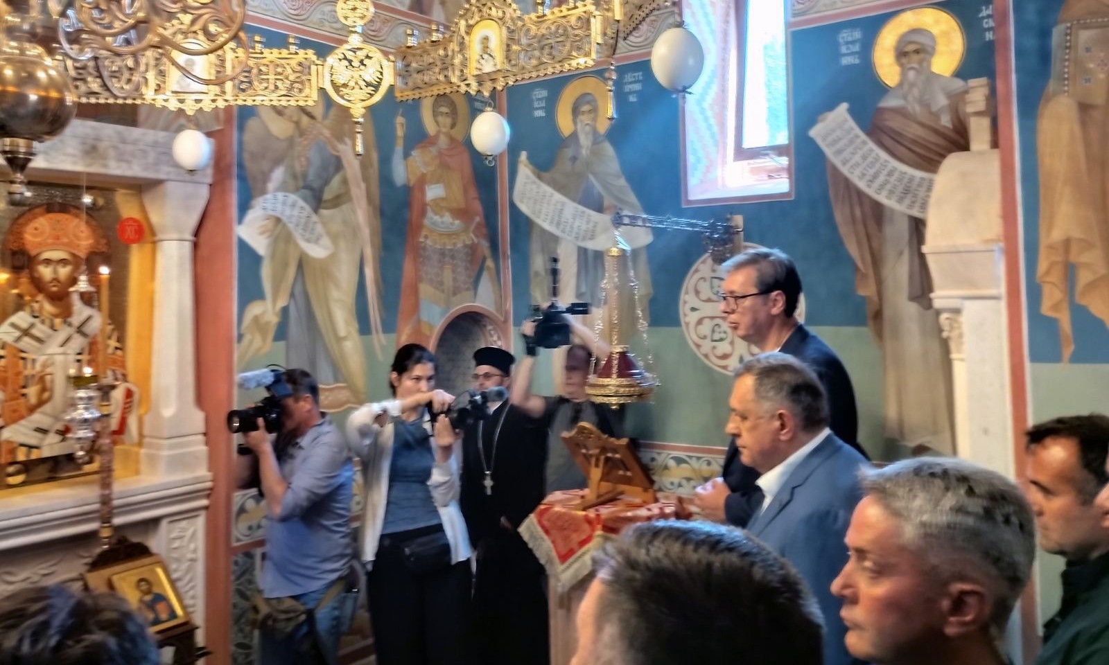 Dodik sa Vučićem u manastiru Rmanj: “Srbi ovdje ne žele da prodaju svoja imanja” FOTO