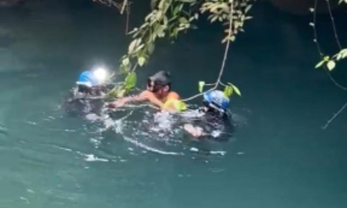 Nestao u podvodnoj pećini pa pronađen živ: 15 dana je čekao spas duboko pod zemljom FOTO