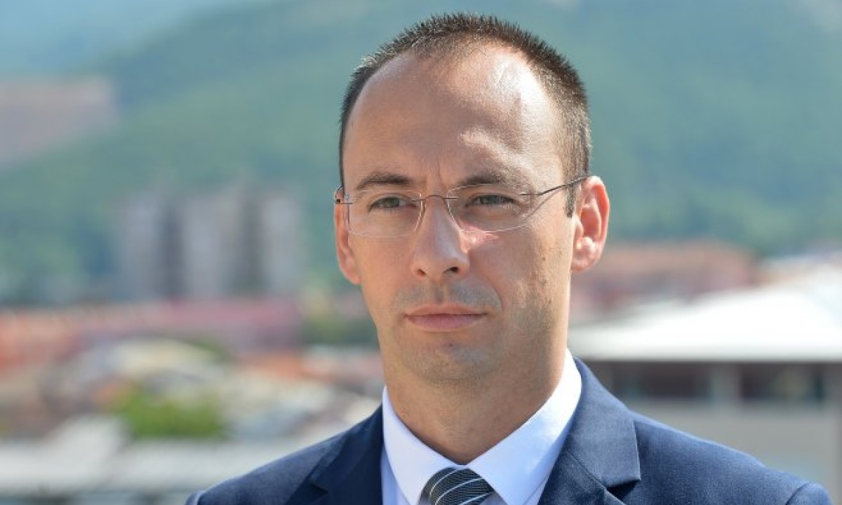 Simić upozorava: Zubin Potok na udaru, svakodnevna privođenja unose nemir među Srbe